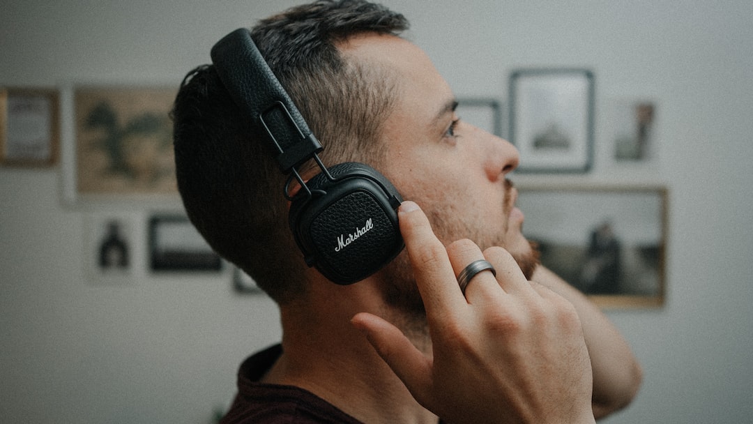 Listen